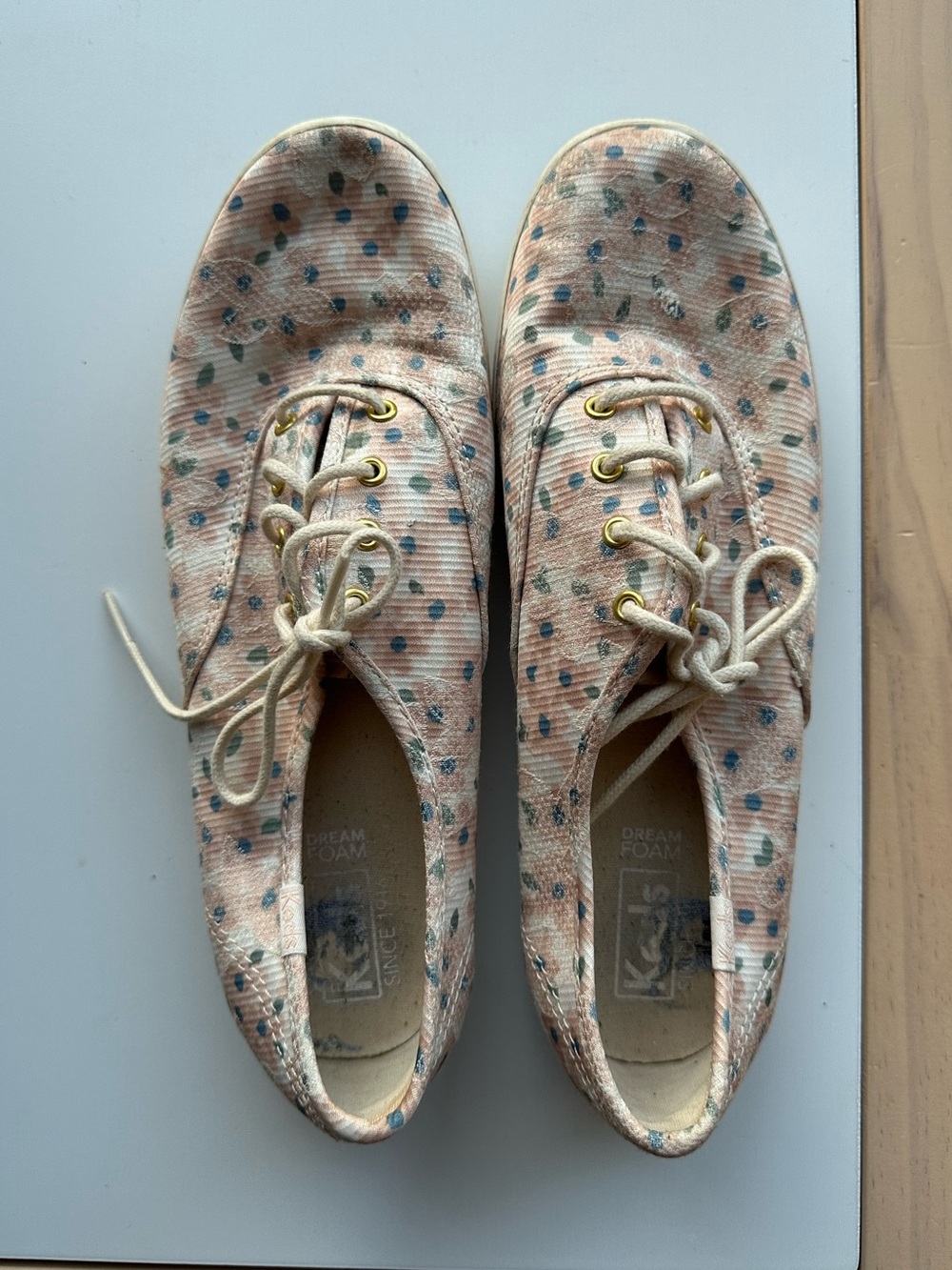 Women’s Keds Floral Lace-up Shoe - Size 7.5